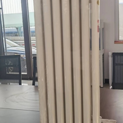 七柱鋼制暖氣片酒店學(xué)校供暖設(shè)備